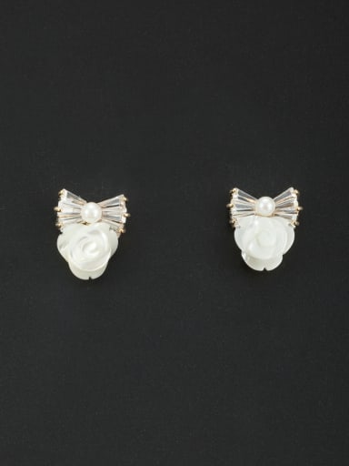 White Flower Youself ! Gold Plated  Studs stud Earring