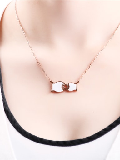 Kissing Fish Pendant Clavicle Necklace