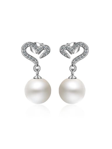 Fashion Imitation Pearl Shiny Zirconias Heart Stud Earrings