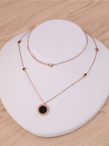 Black Disk Rome Letter Sweater Necklace