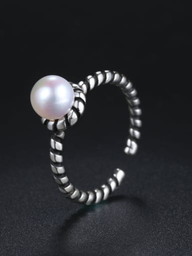 Retro style Freshwater Pearl 925 Sterling Silver Ring
