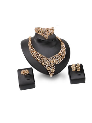 new 2018 2018 2018 2018 Alloy Imitation-gold Plated Vintage style Rhinestones Hollow Four Pieces Jewelry Set