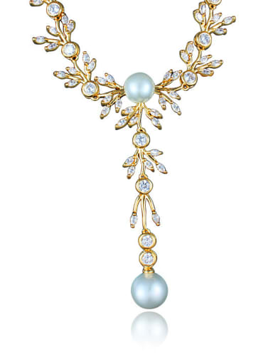 Exquisite 18K Gold Plated Flower Artificial Pearl Necklace