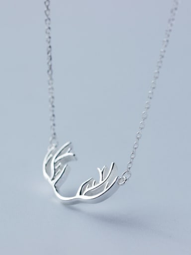 Fashionable Antlers Shaped S925 Silver Necklace