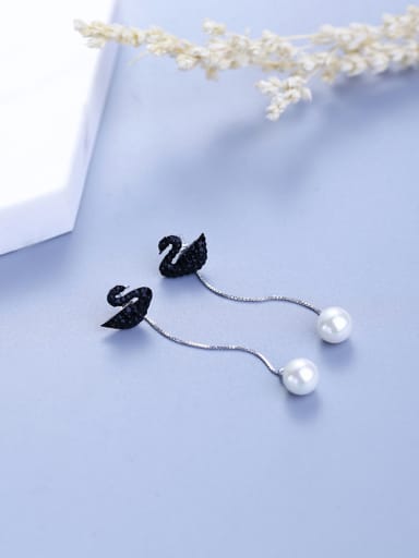 Fashion Black Zirconias Swan Shell Pearl 925 Silver Stud Earrings