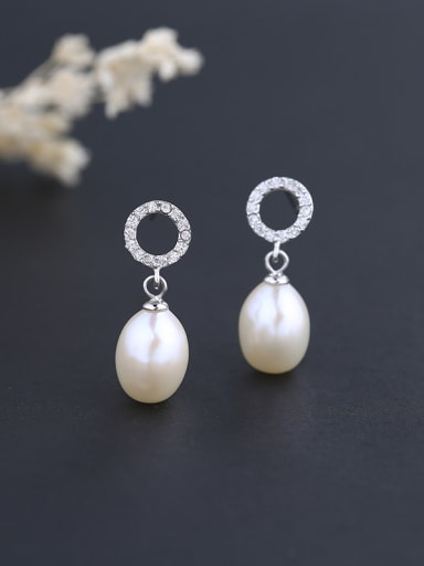 Fashion Water Drop Freshwater Pearl Tiny Hollow Round Stud Earrings