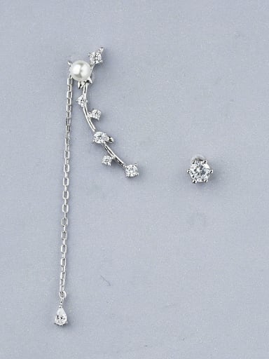 Women Asymmetrical Pearl Zircon threader earring