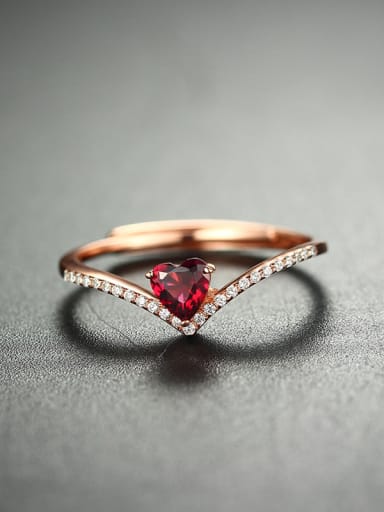 Fashion Heart-shaped Gemstone Engagement Ring