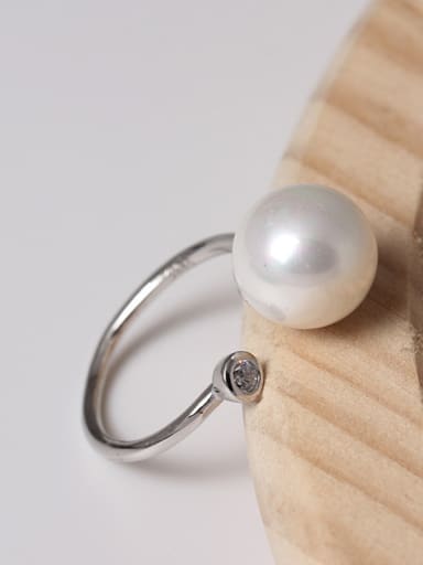 Zircon Shell Pearl Opening Ring