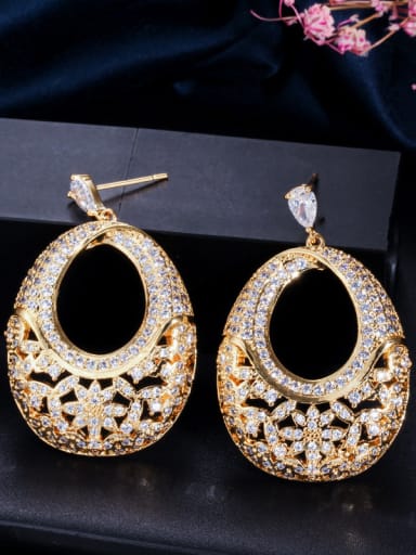 Copper With Cubic Zirconia  Luxury Oval  Hollow Cluster Earrings