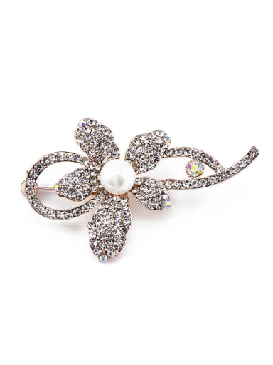 Flower-shaped Pearl Crystals Brooch