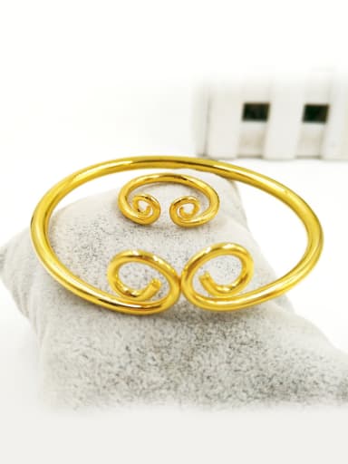 Women Exquisite Gold Plated Two Sets