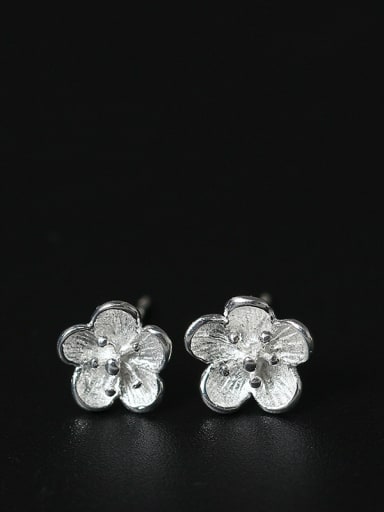 Silver Plated Small Flower Shaped stud Earring