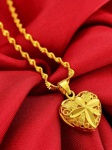 Women Exquisite Heart Shaped Necklace
