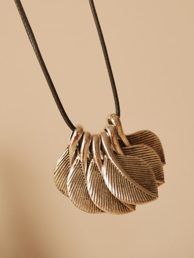Exquisite Six Leaves Shaped Necklace