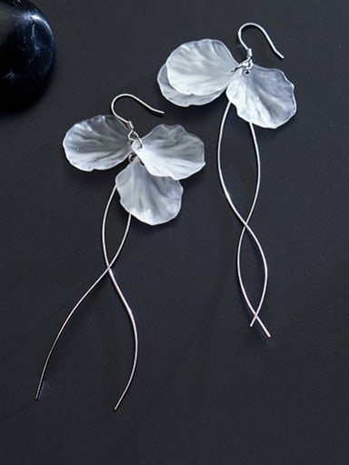 Fresh Flower Petal Shaped S925 Silver Shell Drop Earrings