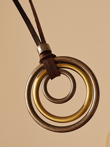 Unisex Three Circles Shaped Necklace