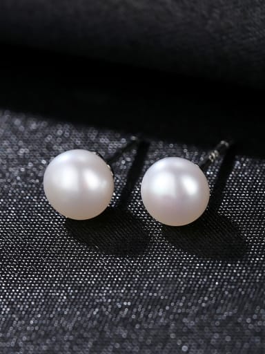 Pure Silver 6mm natural freshwater pearl studs earring
