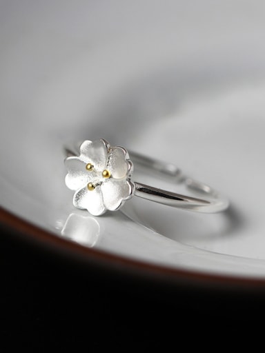 Opening Flower Shaped Silver Ring