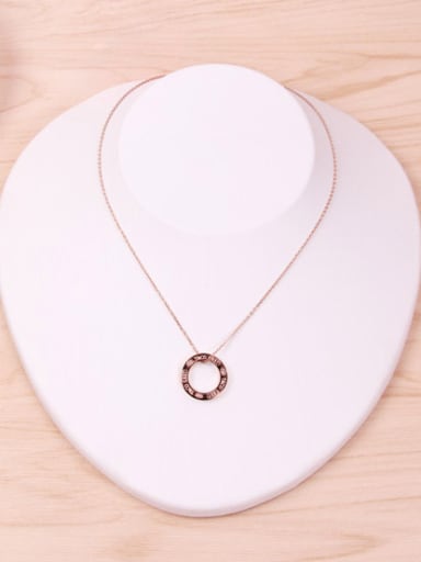 Round Pendant Fashion Clavicle Necklace