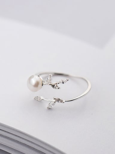 Exquisite Open Design Leaf Shaped Artificial Pearl Ring