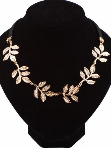 Fashion Gold Plated Leaves Alloy Necklace