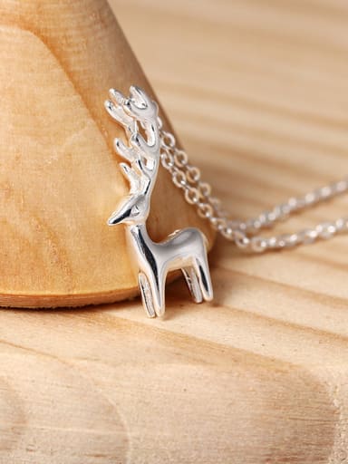 Lovely Deer Pendant Clavicle Necklace