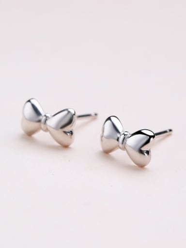 Women Exquisite Bowknot Shaped stud Earring