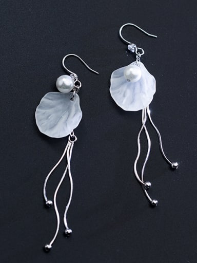 Elegant Shell Shaped Artificial Pearl Tassel Drop Earrings
