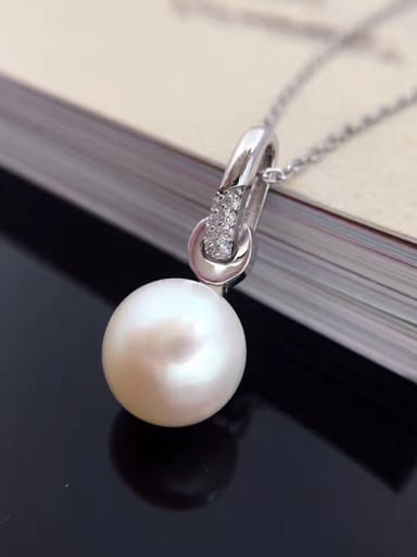 2018 Simple Freshwater Pearl Necklace