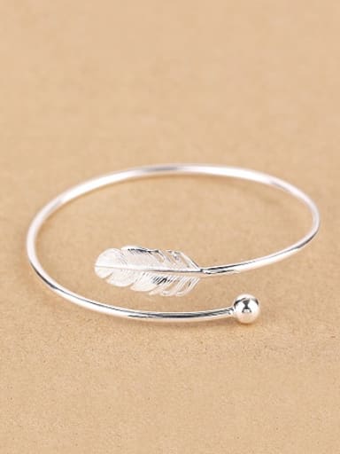 Simple Feather Opening Bangle