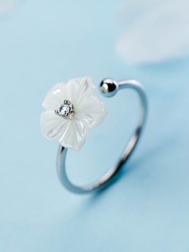 Elegant Open Design Flower Shaped Shell Silver Ring