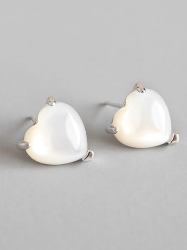 925 Sterling Silver Classic Heart shell Stud Earrings