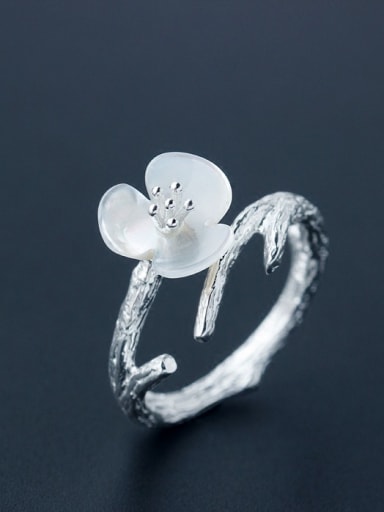 Temperament Flower Shaped Shell S925 Silver Ring