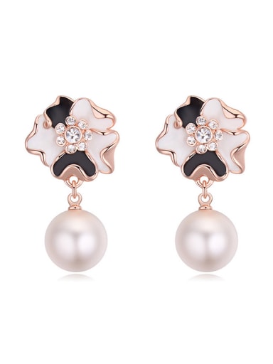 Elegant Imitation Pearl Flowery Alloy Stud Earrings