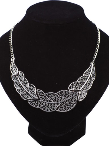 Retro style Hollow Leaves Alloy Necklace
