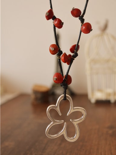 Elegant Flower Shaped Red Beads Necklace