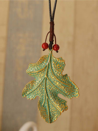 Green Leaf Shaped Bead Necklace