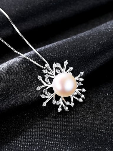 Sterling Silver with AAA zircon natural pearls and Snowflake Necklace
