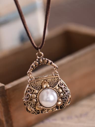 Delicate Bag Shaped Artificial Pearl Necklace