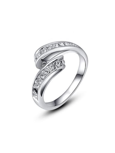 Personality Platinum Plated Austria Crystal Twisted Ring