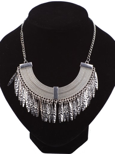 Exaggerated Arc shaped Tassels Pendant Alloy Necklace