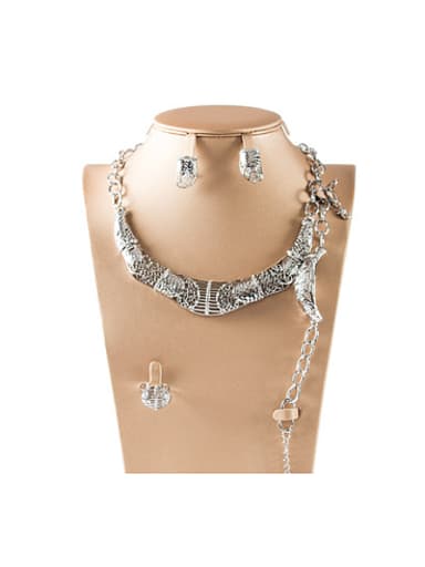 Hollow Colorfast Four Pieces Jewelry Set