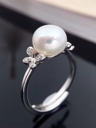 Fashion Freshwater Pearl Butterflies Ring