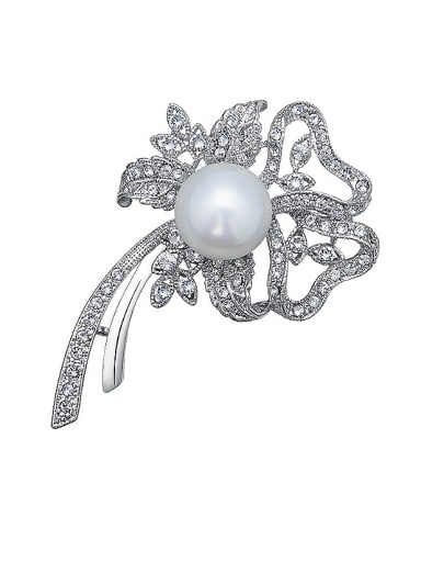 Pearl Flower-shaped Brooch