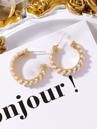 Alloy  With Gold Plated Fashion Charm  Imitation Pearl Stud Earrings