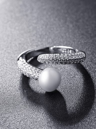 Simple atmosphere micro impregnated AAA zircon Pearl Ring