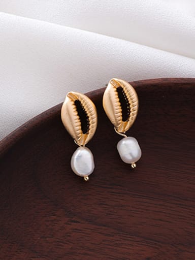 Alloy With Gold Plated Fashion  Imitation Pearl Mouth Earrings