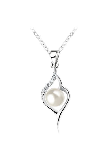 Creative Platinum Plated Artificial Pearl Necklace