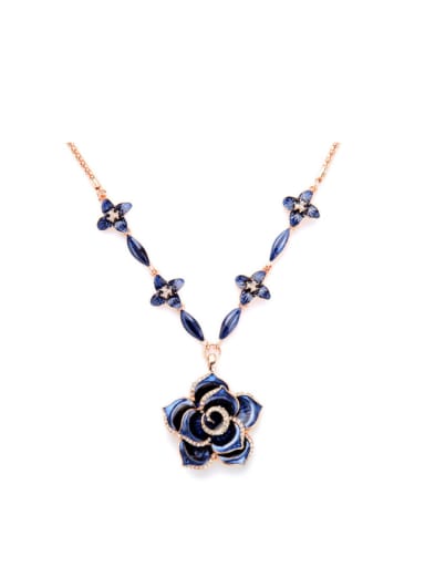 Rose Gold Plated Flower Necklace